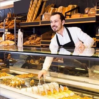 Cần sang lò bánh mì được chấp thuận bảo lãnh người từ Việt Nam