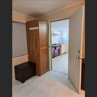 Granny flat 1 phòng ngủ cho thuê ở Cartwright vùng Liverpool